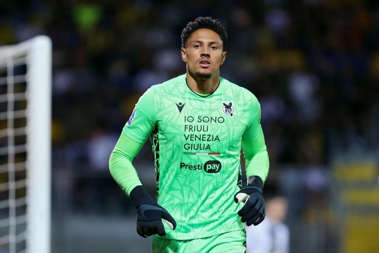 包含乌迪内斯门将崭露头角,连续多场封闭对手的词条 包含乌迪内斯门将崭露头角,连续多场封闭对手的词条