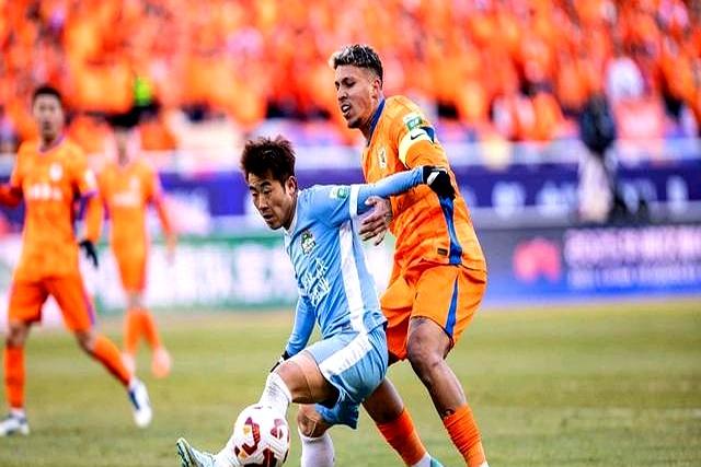 包含富力新援亮相，备战中超首秀的词条